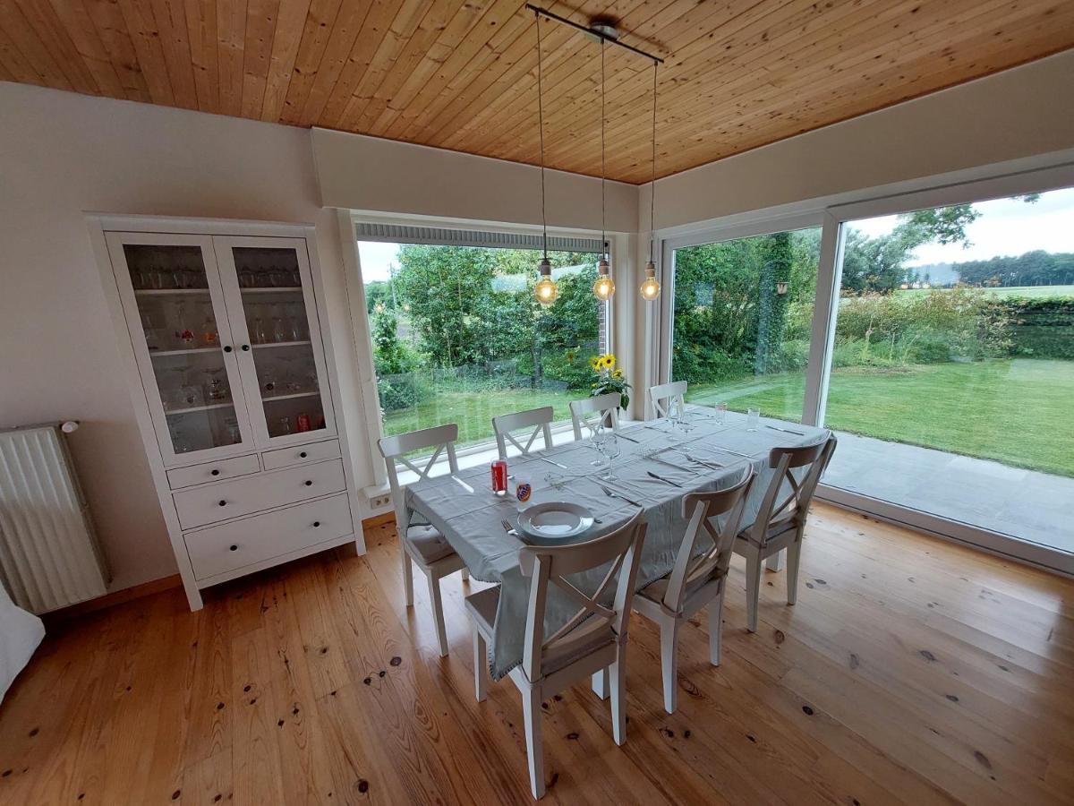 Vakantiewoning Met Permanent Verwarmd Zwembad En Sauna Koekelare Εξωτερικό φωτογραφία