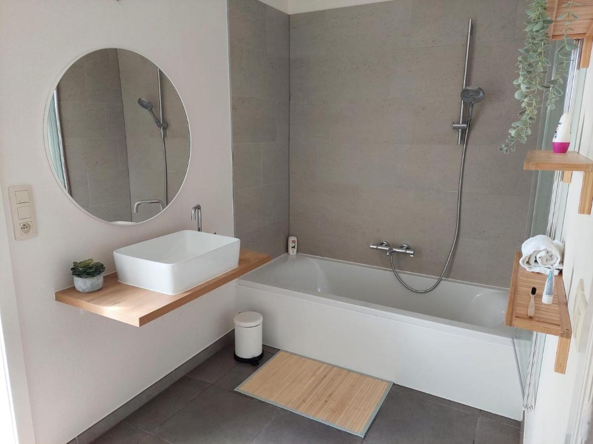 Vakantiewoning Met Permanent Verwarmd Zwembad En Sauna Koekelare Εξωτερικό φωτογραφία